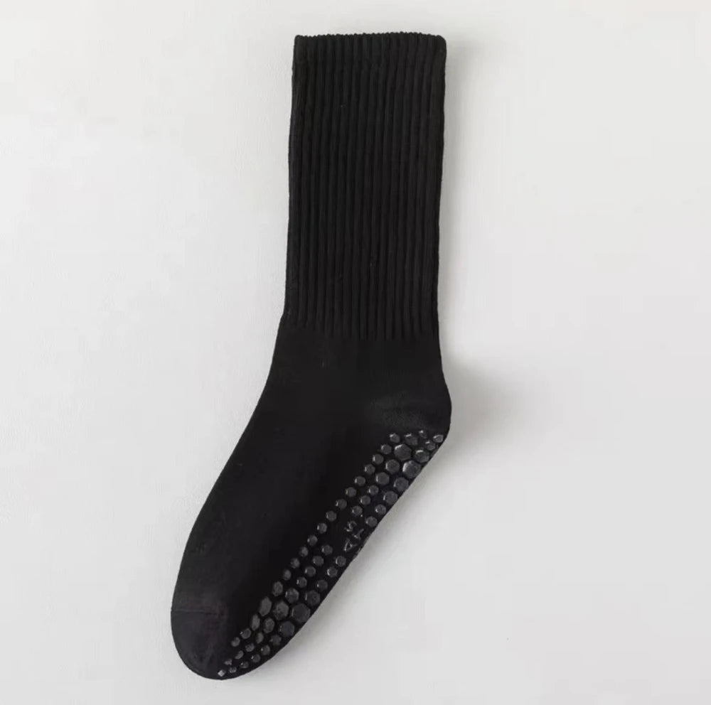 Mid-Calf Non-Slip Pilates Socks – Professional Grip