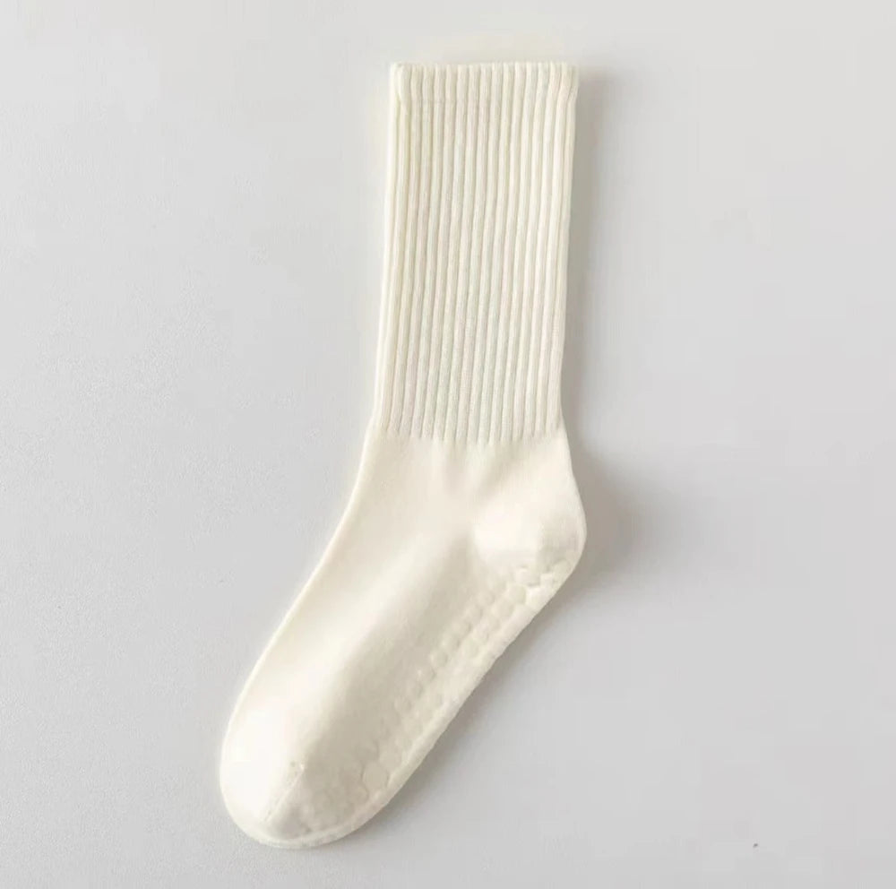 Mid-Calf Non-Slip Pilates Socks – Professional Grip