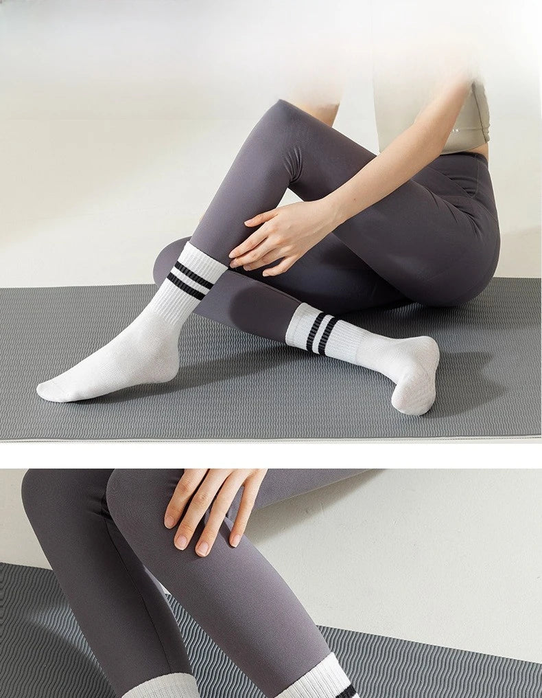 Non-Slip Pilates Grip Socks – Cotton Blend